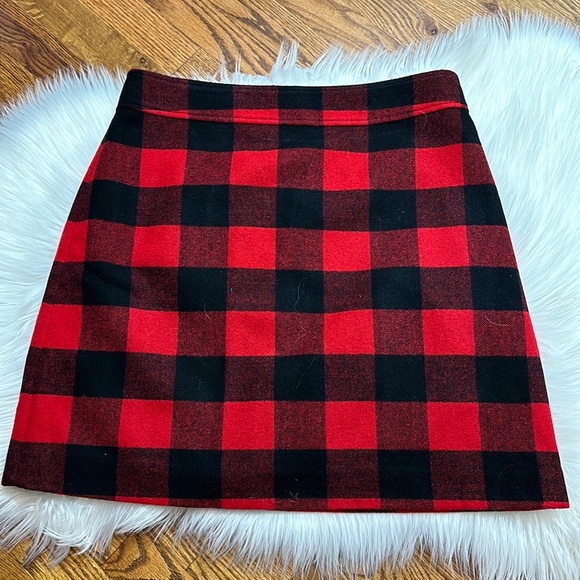 J. Crew Wool-Blend A-Line Skirt in Buffalo Check - Picture 4 of 7